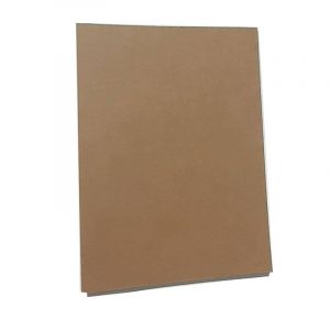 Plaque en carton 50x70 Raisin présentée en vue inclinée, avec une surface lisse et uniforme. Parfaite pour travaux créatifs, ateliers d’art et maquettes de grand format.